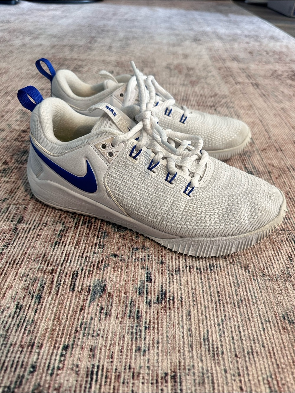 Women’s Size 7 - Nike Air Zoom Hyperace 2 White Game Royal Volleyball Shoe